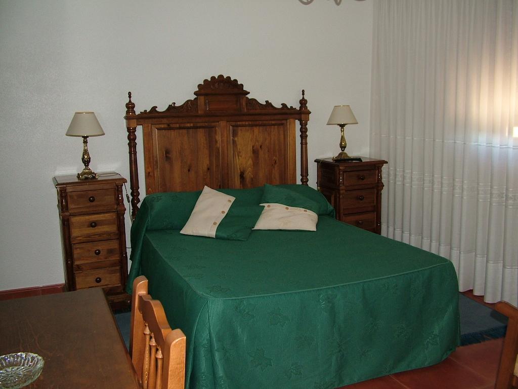Hostal El Botero Cuzcurrita-Rio Tiron Room photo