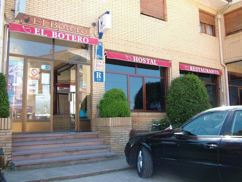 Hostal El Botero Cuzcurrita-Rio Tiron Exterior photo
